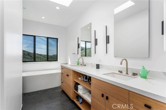 717 Latigo Canyon Road, Malibu, CA 90265