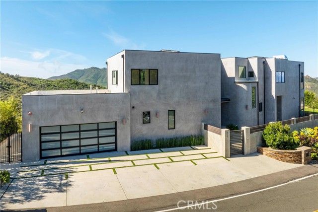 717 Latigo Canyon Road, Malibu, CA 90265