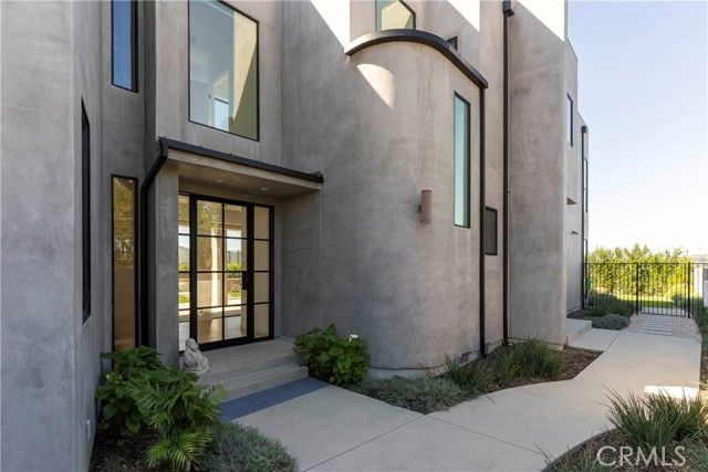 717 Latigo Canyon Road, Malibu, CA 90265