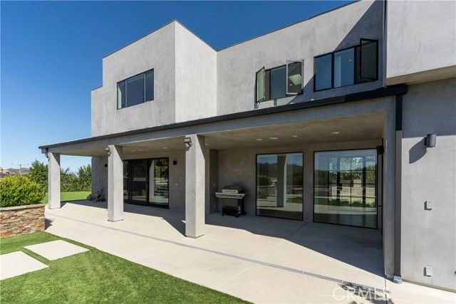 717 Latigo Canyon Road, Malibu, CA 90265