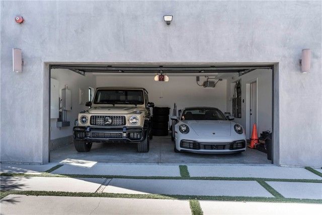 717 Latigo Canyon Road, Malibu, CA 90265