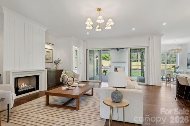 444 Hunter Lane, Charlotte, NC 28211