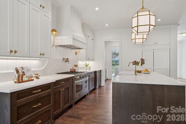 444 Hunter Lane, Charlotte, NC 28211