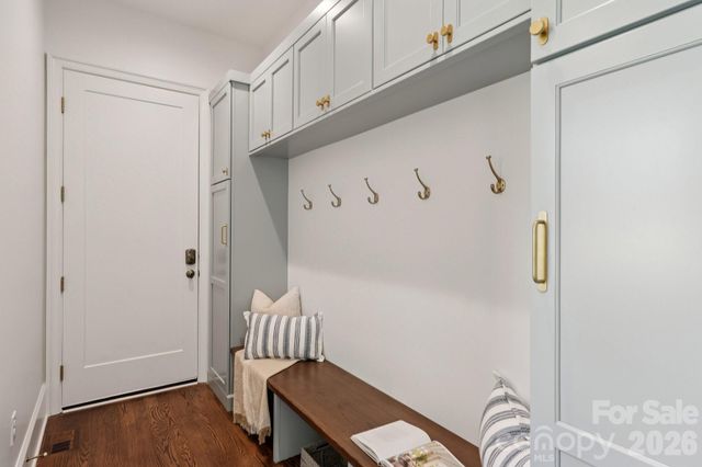 444 Hunter Lane, Charlotte, NC 28211