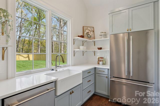 444 Hunter Lane, Charlotte, NC 28211