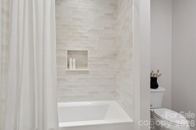 444 Hunter Lane, Charlotte, NC 28211