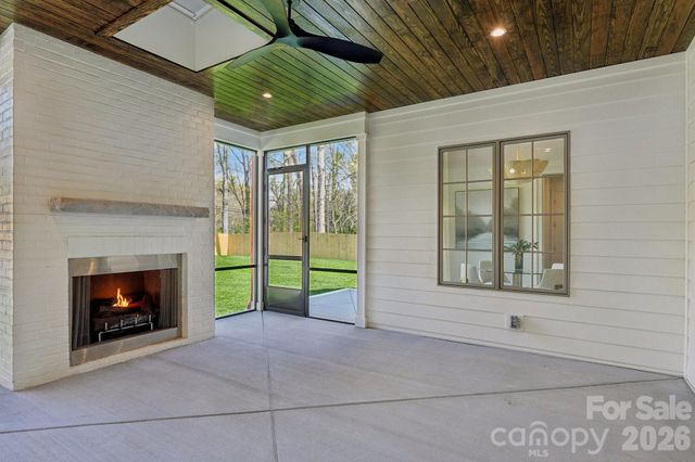 444 Hunter Lane, Charlotte, NC 28211