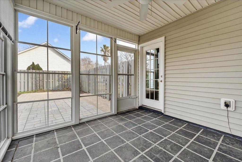 Image 18 of property listing at 201 Ash Court, Summerville, SC 29486