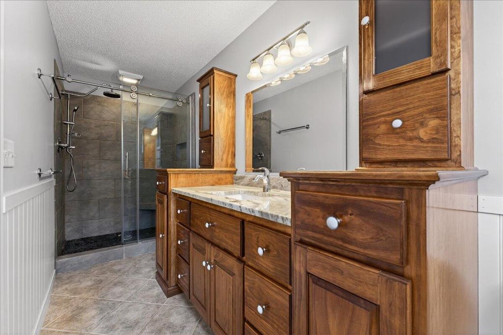 Image 29 of property listing at 201 Ash Court, Summerville, SC 29486