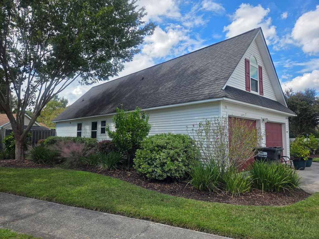 Image 49 of property listing at 201 Ash Court, Summerville, SC 29486