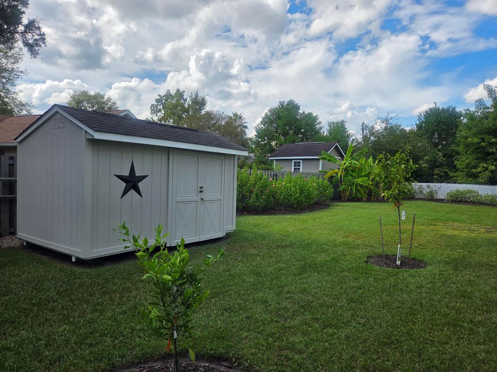 Image 51 of property listing at 201 Ash Court, Summerville, SC 29486