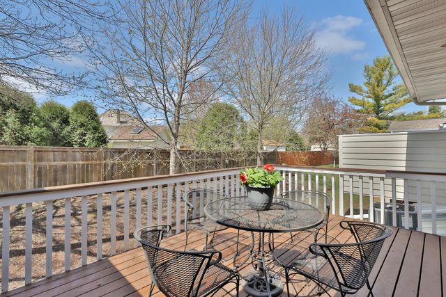 6861 W 82nd Street, Bloomington, MN 55438