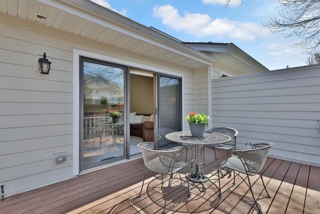 6861 W 82nd Street, Bloomington, MN 55438