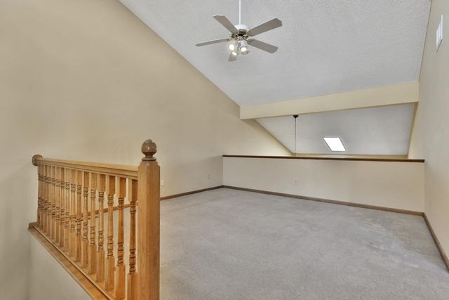 6861 W 82nd Street, Bloomington, MN 55438