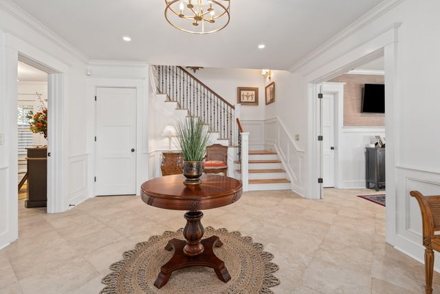 121 W Shipyard Road, Mount Pleasant, SC 29464