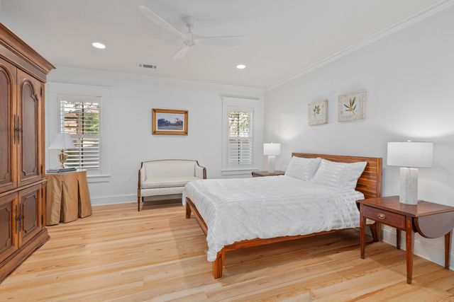 121 W Shipyard Road, Mount Pleasant, SC 29464