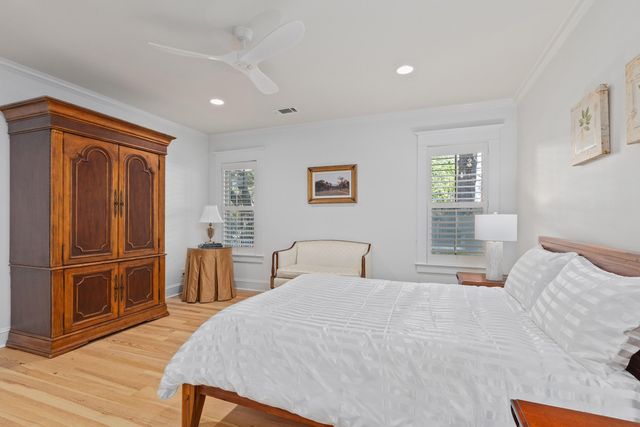 121 W Shipyard Road, Mount Pleasant, SC 29464