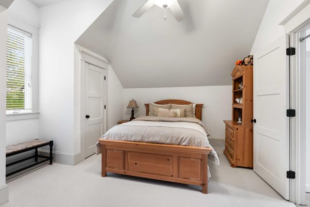 121 W Shipyard Road, Mount Pleasant, SC 29464