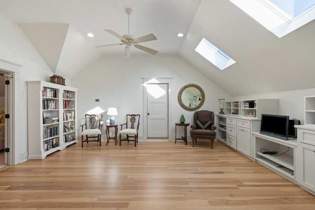 121 W Shipyard Road, Mount Pleasant, SC 29464