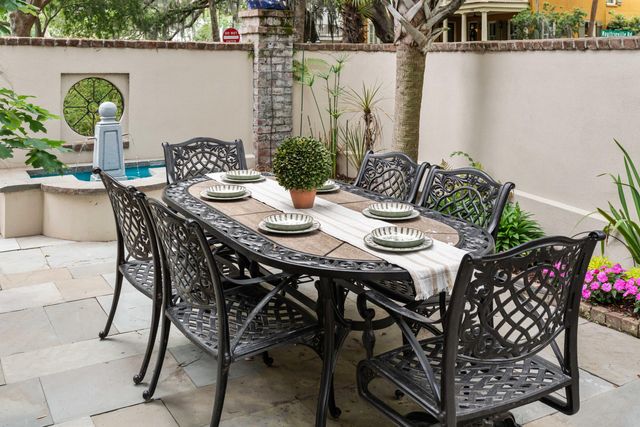 121 W Shipyard Road, Mount Pleasant, SC 29464