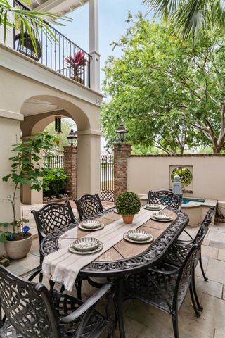 121 W Shipyard Road, Mount Pleasant, SC 29464