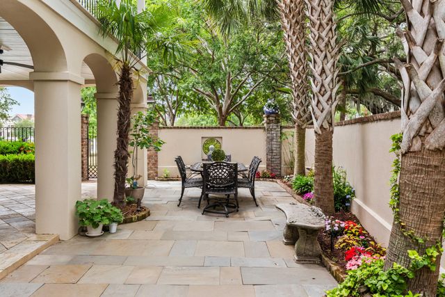 121 W Shipyard Road, Mount Pleasant, SC 29464