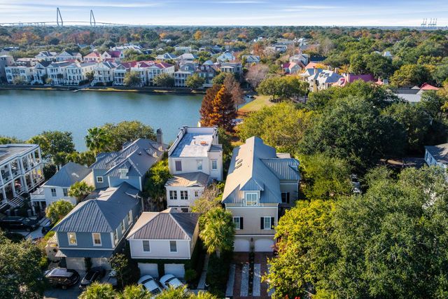 121 W Shipyard Road, Mount Pleasant, SC 29464