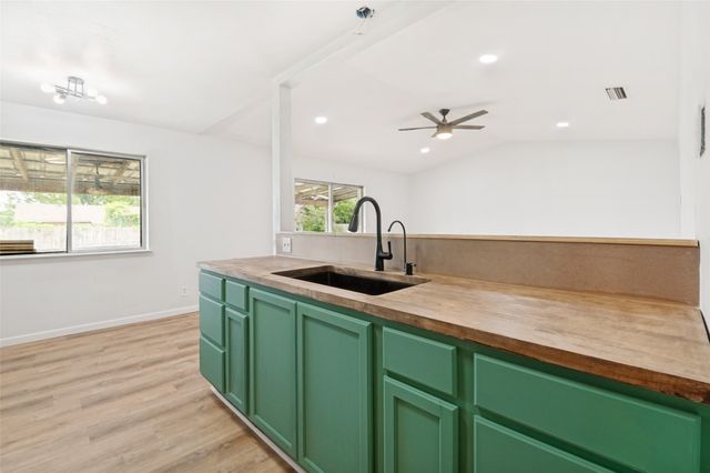 2654 Arlington Lane, Lancaster, TX 75134