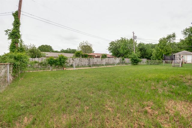 2654 Arlington Lane, Lancaster, TX 75134
