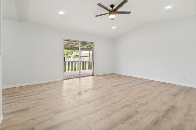 2654 Arlington Lane, Lancaster, TX 75134