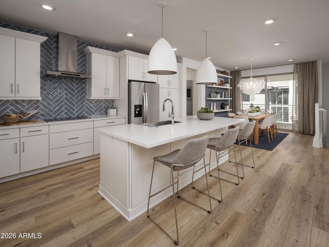 2121 W SONORAN DESERT Drive 168, Phoenix, AZ 85085