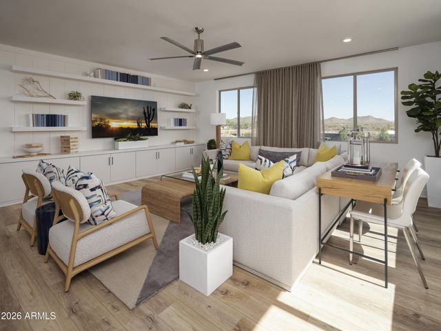 2121 W SONORAN DESERT Drive 168, Phoenix, AZ 85085