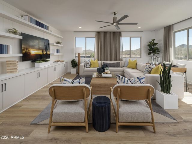 2121 W SONORAN DESERT Drive 168, Phoenix, AZ 85085