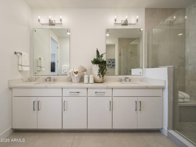 2121 W SONORAN DESERT Drive 168, Phoenix, AZ 85085