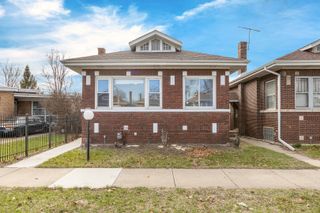 8406 S Oglesby Avenue, Chicago, IL 60617