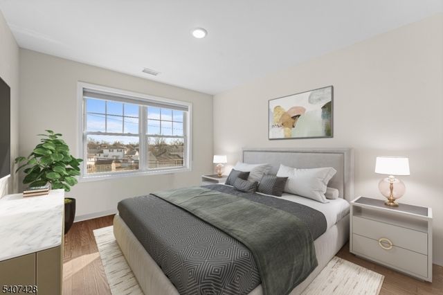 76 Valerie Dr, Manville Boro, NJ 08835