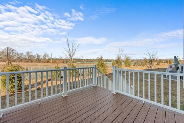 76 Valerie Dr, Manville Boro, NJ 08835