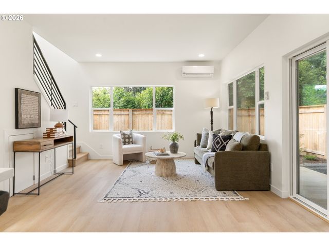 6407 Ne 32ND Pl, Portland, OR 97211