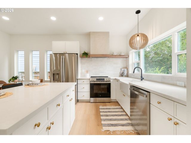 6407 Ne 32ND Pl, Portland, OR 97211