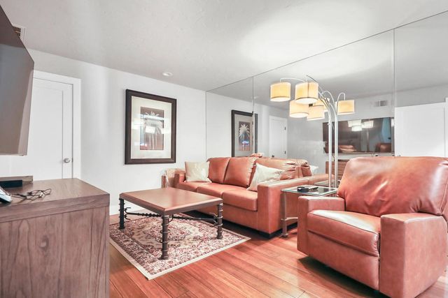 331 Red River Road, Palm Desert, CA 92211