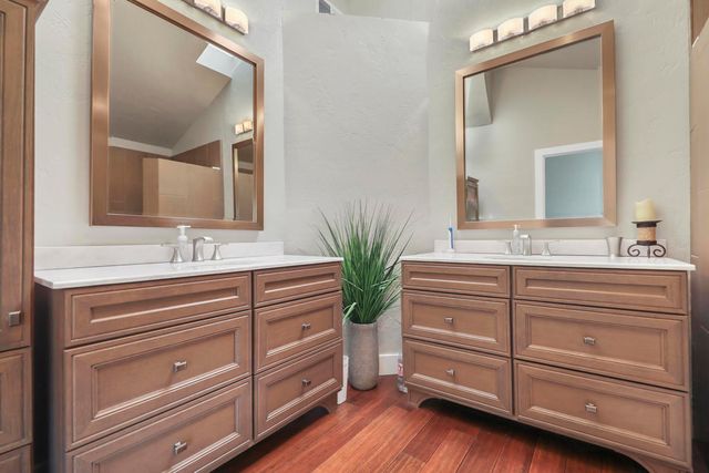 331 Red River Road, Palm Desert, CA 92211