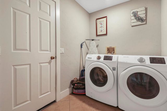 331 Red River Road, Palm Desert, CA 92211