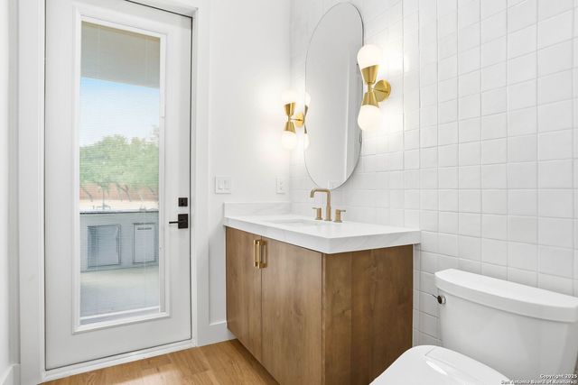 15 Wellesley, Shavano Park, TX 78231