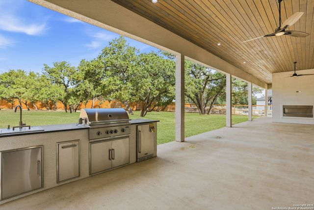 15 Wellesley, Shavano Park, TX 78231