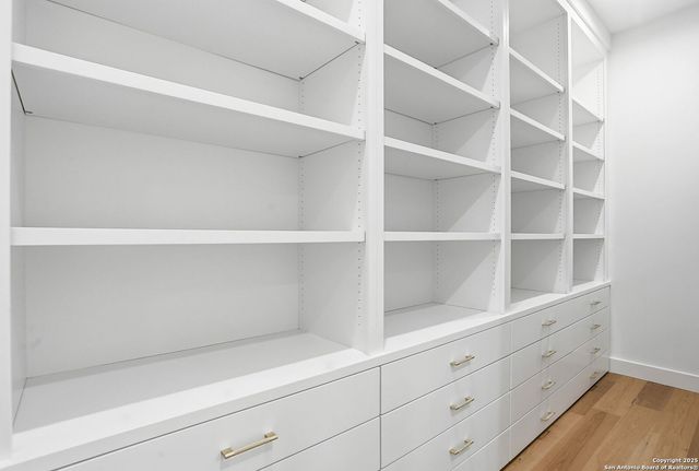 15 Wellesley, Shavano Park, TX 78231