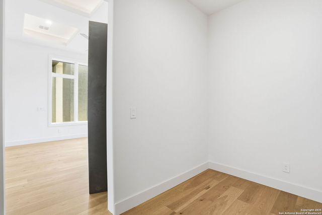 15 Wellesley, Shavano Park, TX 78231