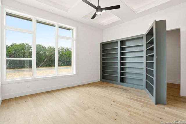 15 Wellesley, Shavano Park, TX 78231