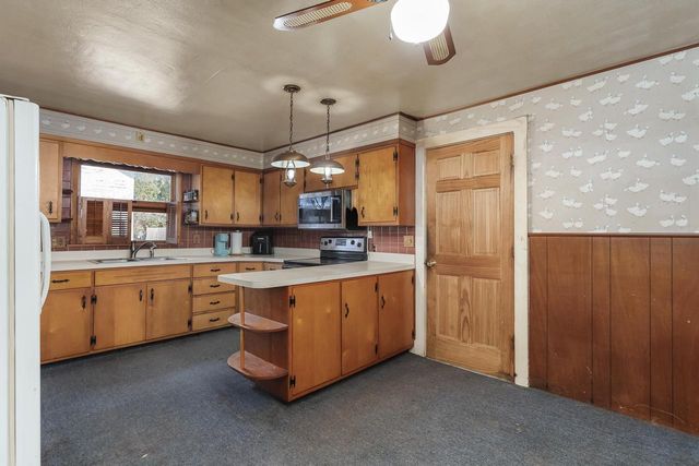 1229 Ruger Avenue, Janesville, WI 53545