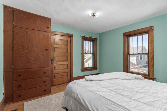 1229 Ruger Avenue, Janesville, WI 53545