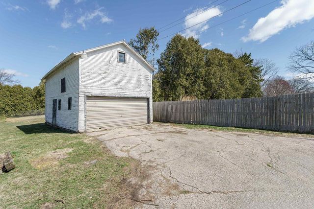 1229 Ruger Avenue, Janesville, WI 53545